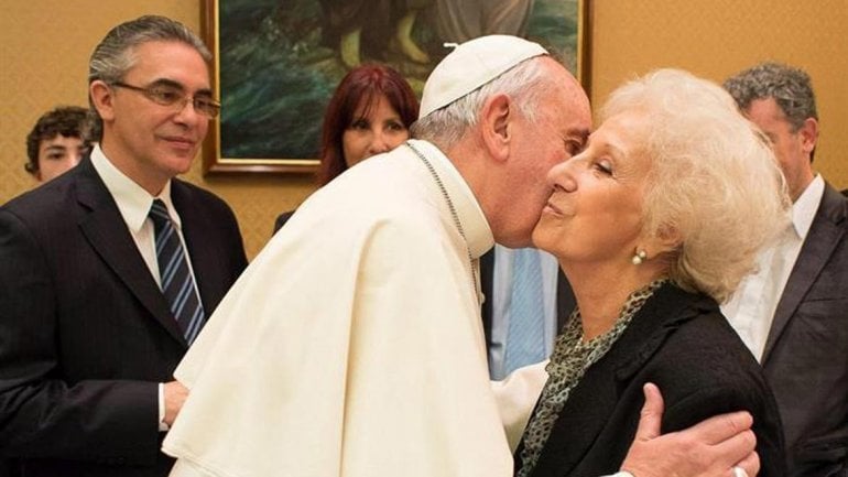 El Papa Francisco recibió en el Vaticano a Estela de Carlotto