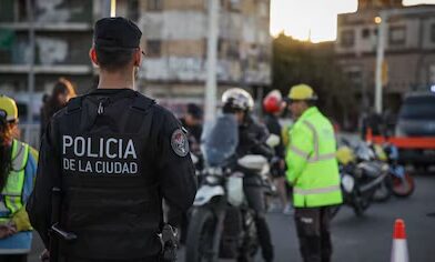 Legisladores porteños pidieron que los policías de la Ciudad lleven cámaras en sus chalecos