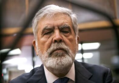 El exministro Julio De Vido permanece bajo cuidados intensivos tras sufrir un problema cardíaco