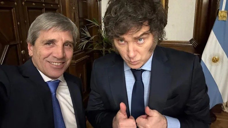 El Gobierno volvió al superávit fiscal en julio pese a una fuerte concentración de pagos de deuda