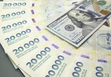 El dólar arrancó agosto en alza y se acerca al techo de la banda cambiaria