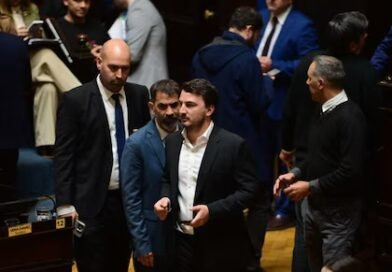 La Libertad Avanza ordenó la conducción en la Legislatura bonaerense tras un acuerdo entre Karina Milei y Santiago Caputo La Libertad Avanza ordenó la conducción en la Legislatura bonaerense tras un acuerdo entre Karina Milei y Santiago Caputo
