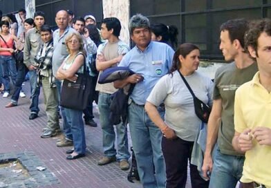 El PBI se contrajo 0,6% en el segundo trimestre y el desempleo trepó al 7,9%, el nivel más alto desde 2021