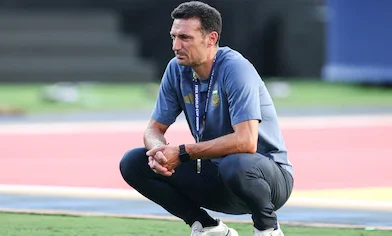 Scaloni sorprendió con la lista y sumó a nueve futbolistas para los amistosos de la Selección, incluidas tres promesas de Boca, River y Estudiantes Scaloni sorprendió con la lista y sumó a nueve futbolistas para los amistosos de la Selección, incluidas tres promesas de Boca, River y Estudiantes