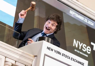 Mientras la economía alterna buenas y malas noticias, en Wall Street creen que las chances de reelección de Milei siguen intactas