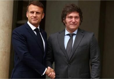 Milei llegó a París y Macron le planteará respetar el derecho internacional por Malvinas Milei llegó a París y Macron le planteará respetar el derecho internacional por Malvinas