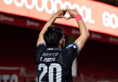 Argentinos alcanzó a Boca en la cima de la Tabla Anual